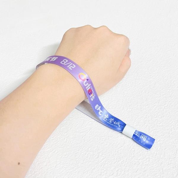 Adjustable Length Woven Cloth Fabric Wristbands for Concert Promotion Events