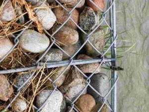  Carbon Steel Galvanized Chain Link Mesh Fence Diamond Pattern With Metal Round Post Manufactures