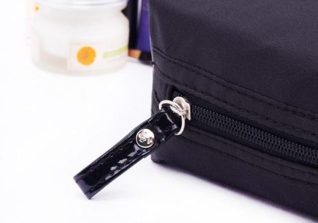 New Arrival Elegant girls beautiful cosmetic bag Wsh Bag with Flower for travel