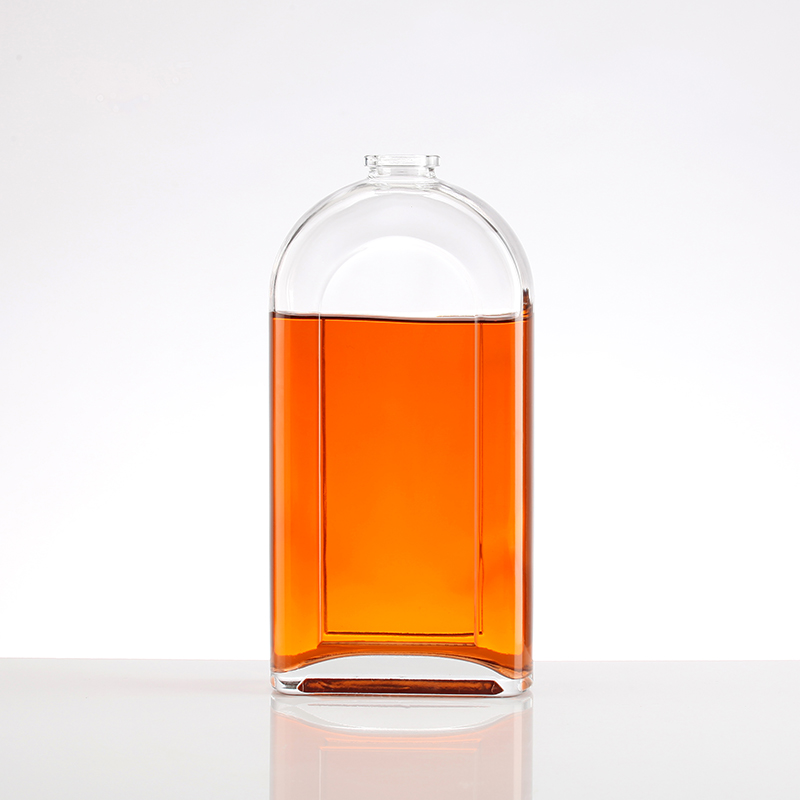 Customizable Sealing Type 500ml Brandy Liquor Glass Bottle Made of Glass Body Material