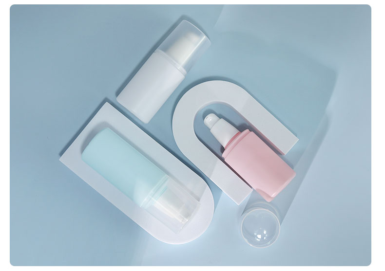 100ml 120ml Refillable Bottles Square Plastic Cosmetic Spray Bottles With HDPE Collar