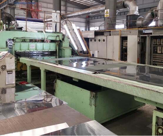 Hot Rolled Stainless Steel 4x8 1.4301 2B 304 Industrial Grade Excellent Workability
