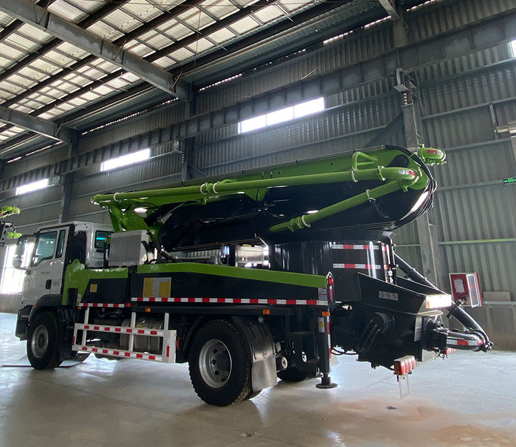 28m-65m High Concrete Pump Truck For Precise Concrete Pouring