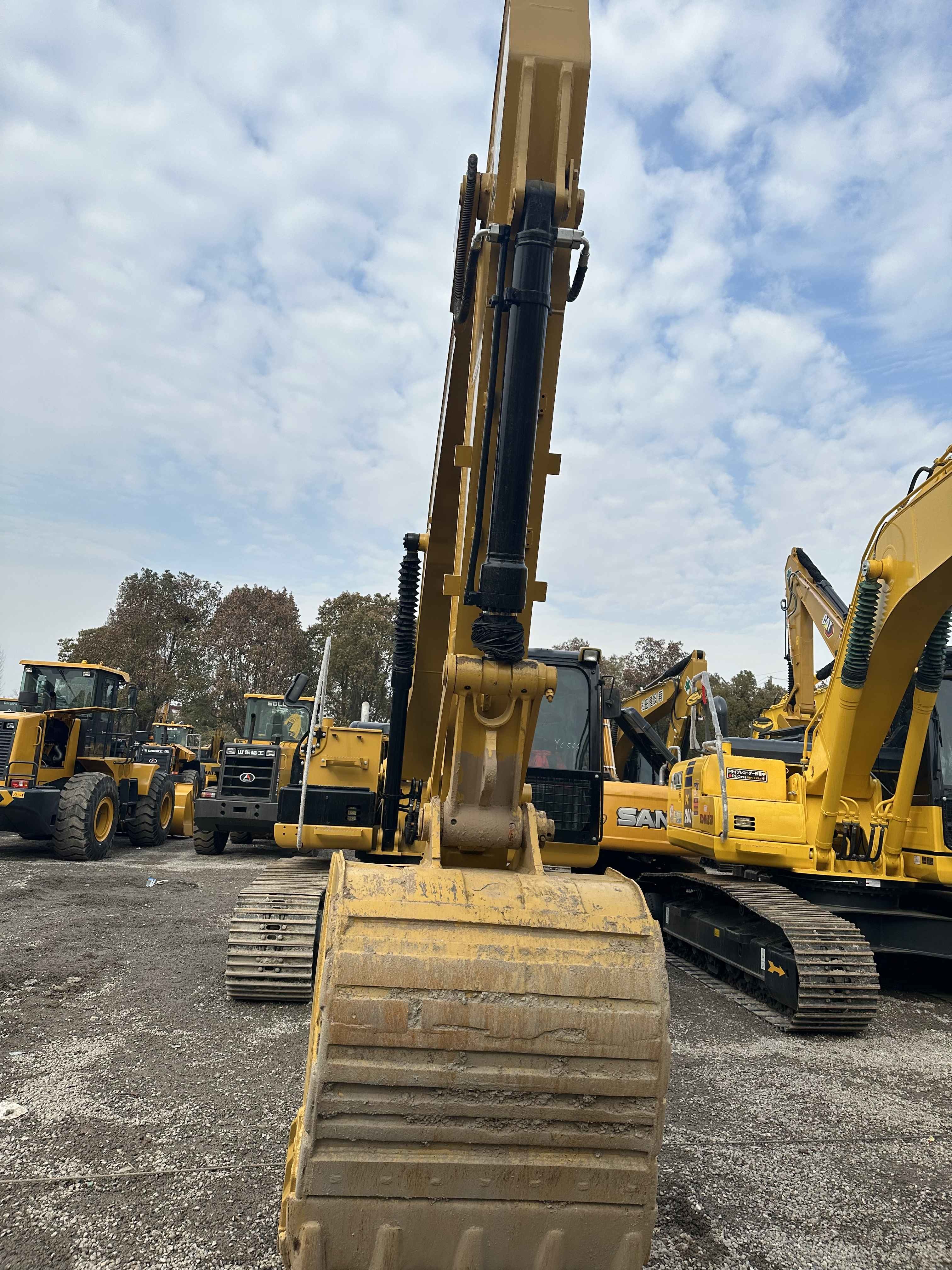 Used Excavator Original Caterpillar 320D2 Secondhand 20ton Medium Digger