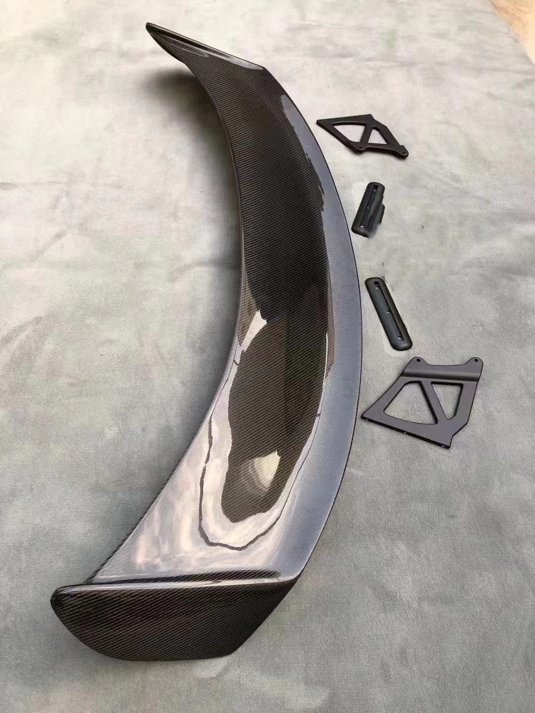2022 New Products 987Cayman 981Boxster 718 Carbon Fiber Spoiler for Porsche 987 981 718 Carbon Fiber Spoiler Wing