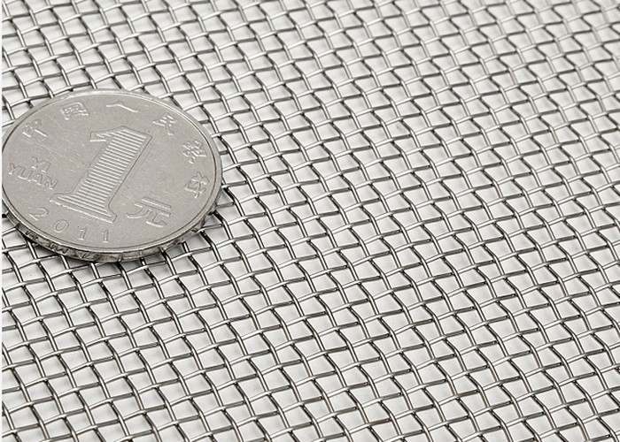 8X8 Mesh Woven Stainless Steel Wire Mesh 1m Width X 30m Length Anti Corrosion