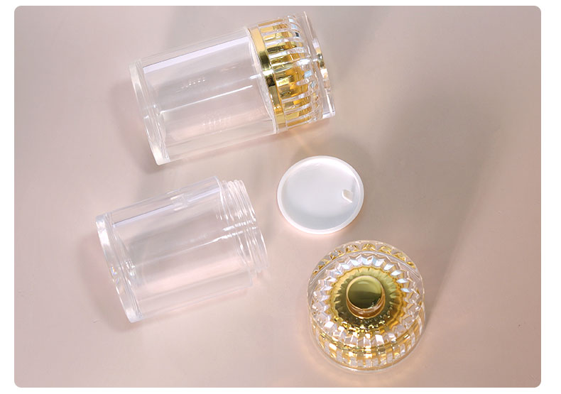 Fancy Glass Square Perfume Bottle 30ml 50ml 100ml with PUMP SPRAYER Sealing Type and Screen Printing Surface Handling