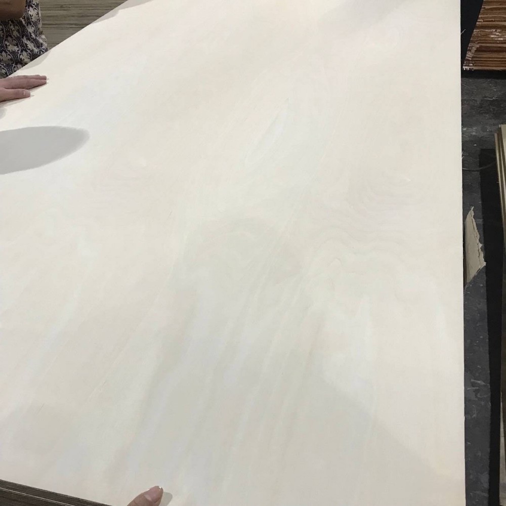 Full Poplar Core 1220*2440mm E0 CARB Laminate Faced Birch Plywood