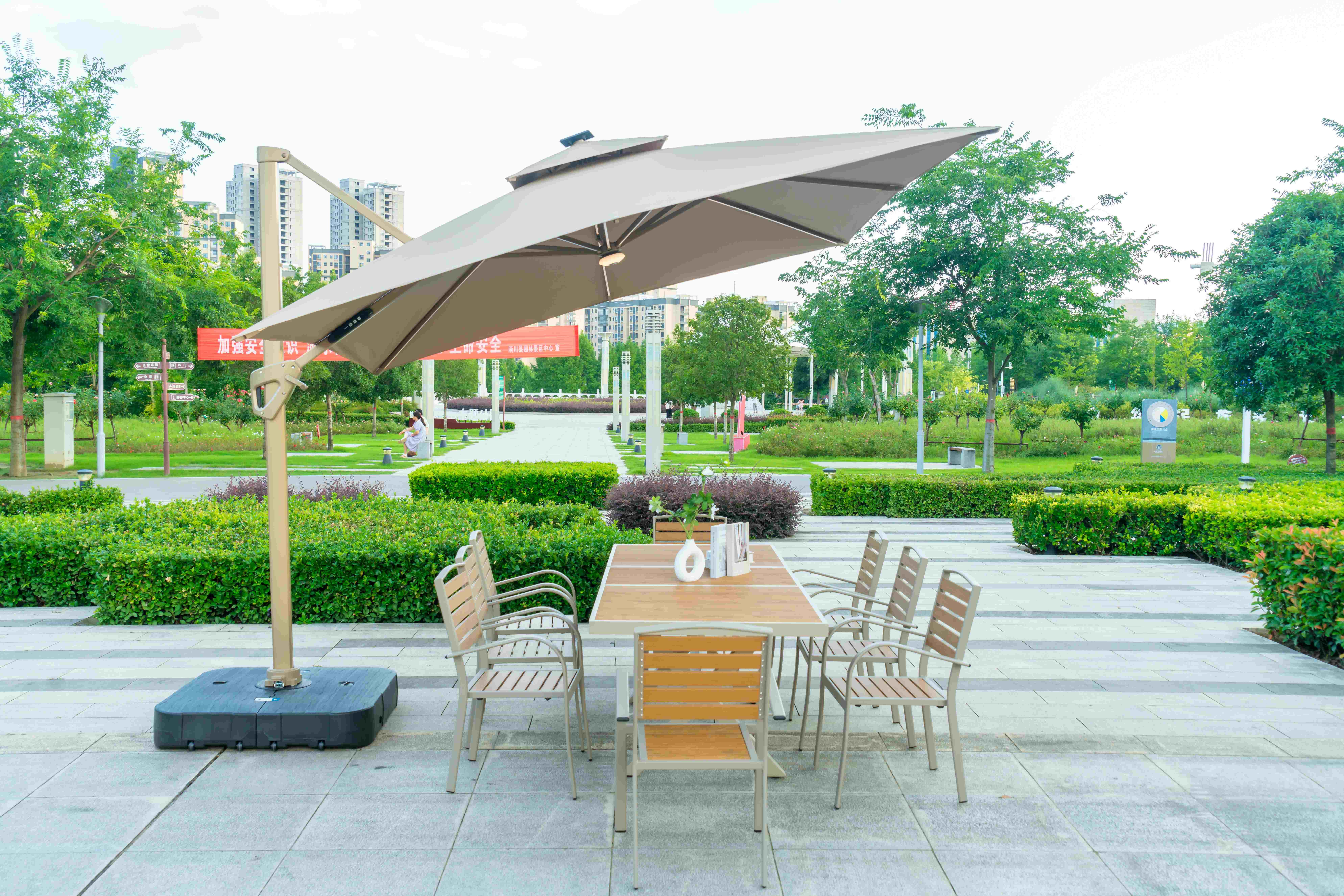 9 Pieces Plastic Wood Outdoor Restaurant Garden Tables Chairs Outdoor Furniture Patio Dinning Table Patio Furniture