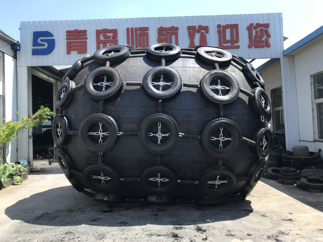Durable Ship Rubber Fender For High Pressure Environments With Low Maintenance