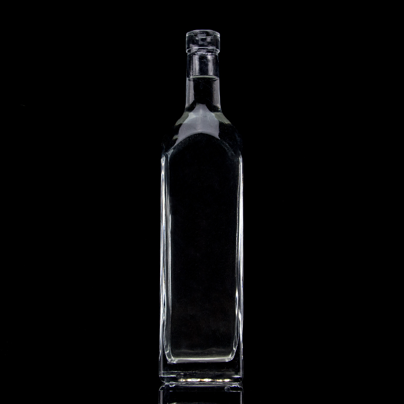 Clear or Customized Glass Bottle 250ml 500ml 700ml 750ml Square Glass Liquor Bottle