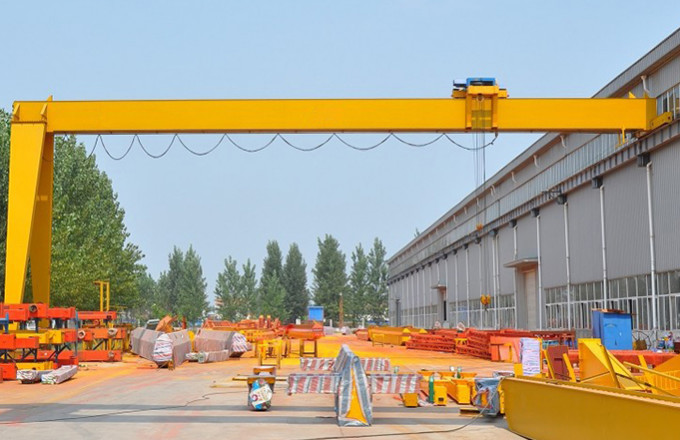 Customized A5 20T Single Girder Semi Gantry Crane For Concrete Plant
