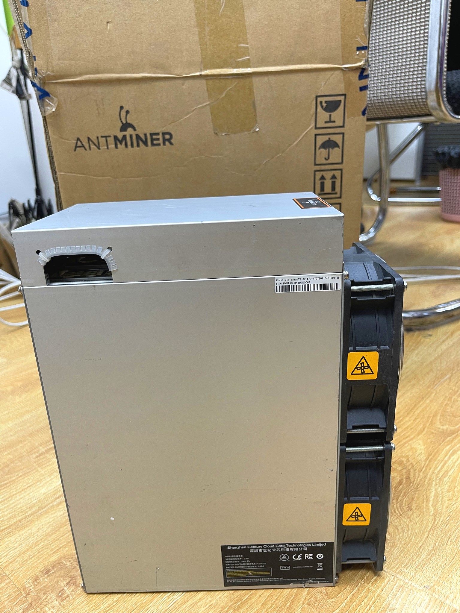 1510W Bitmain ASIC Miner Equihash Algorithm Used Antminer Z11 135K