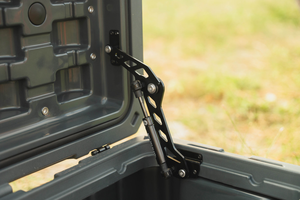 Silent Operation Stainless Steel Gas Strut Weather Proof For Rugged Case