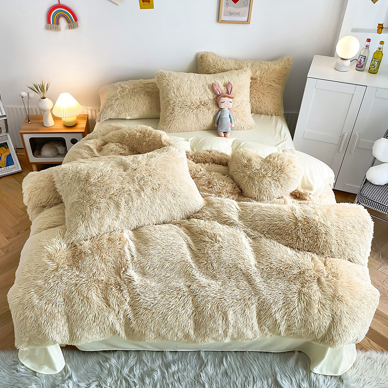 Thick Coral Velvet Bed Sheet Set Luxury Designer Comforter Sets for Winter Protection