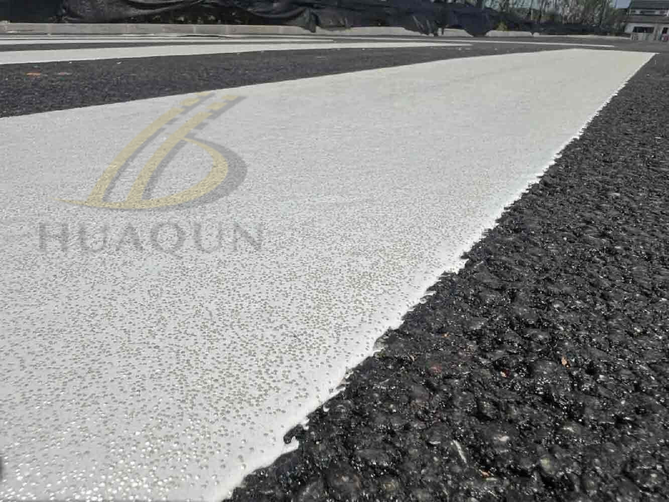 Fast Dry High Reflective White Thermoplastic Road Marking Paint With 15% Premixed Glass Beads For Road Line Marking