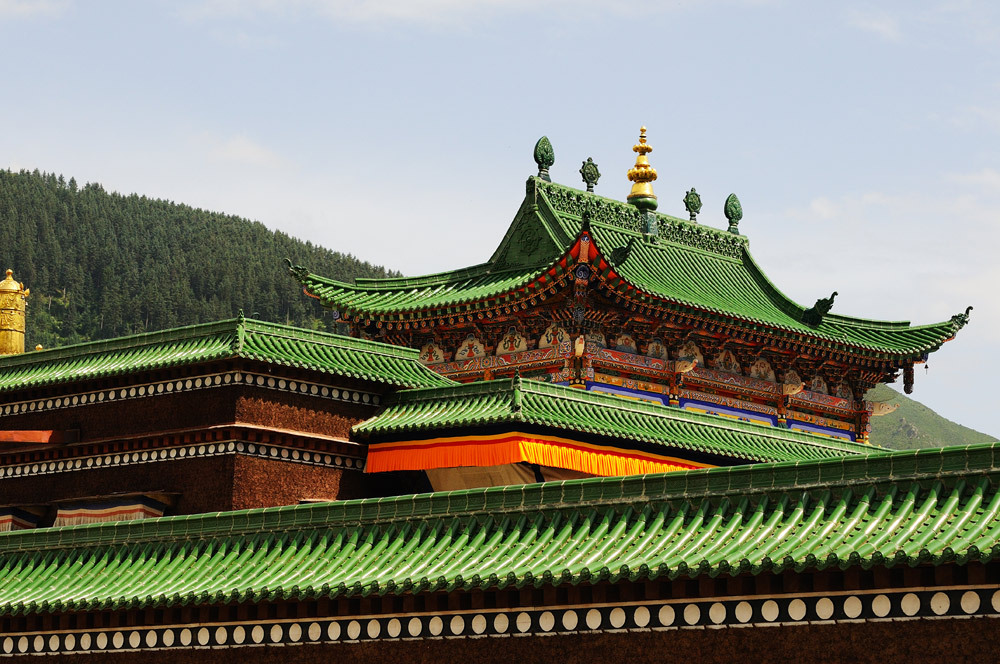 Japanese garden gate ceramic roof tiles