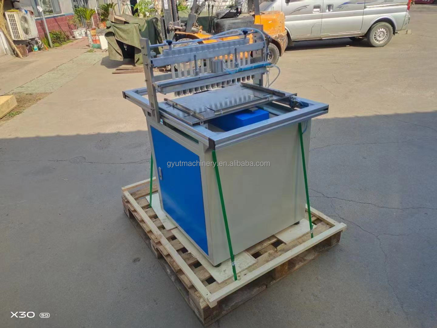 1-18 Rows Professional Micro Green Seeding Machines with 1020 Tray Customized