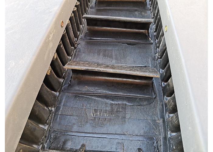 Carbon Steel Rubber System Belt Conveyor Machine Sidewall Inclined