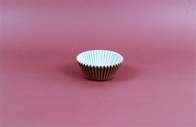 Pink Cupcake Liners in Standard Size Swedish Paper Baking Cups OEM Service Accepted