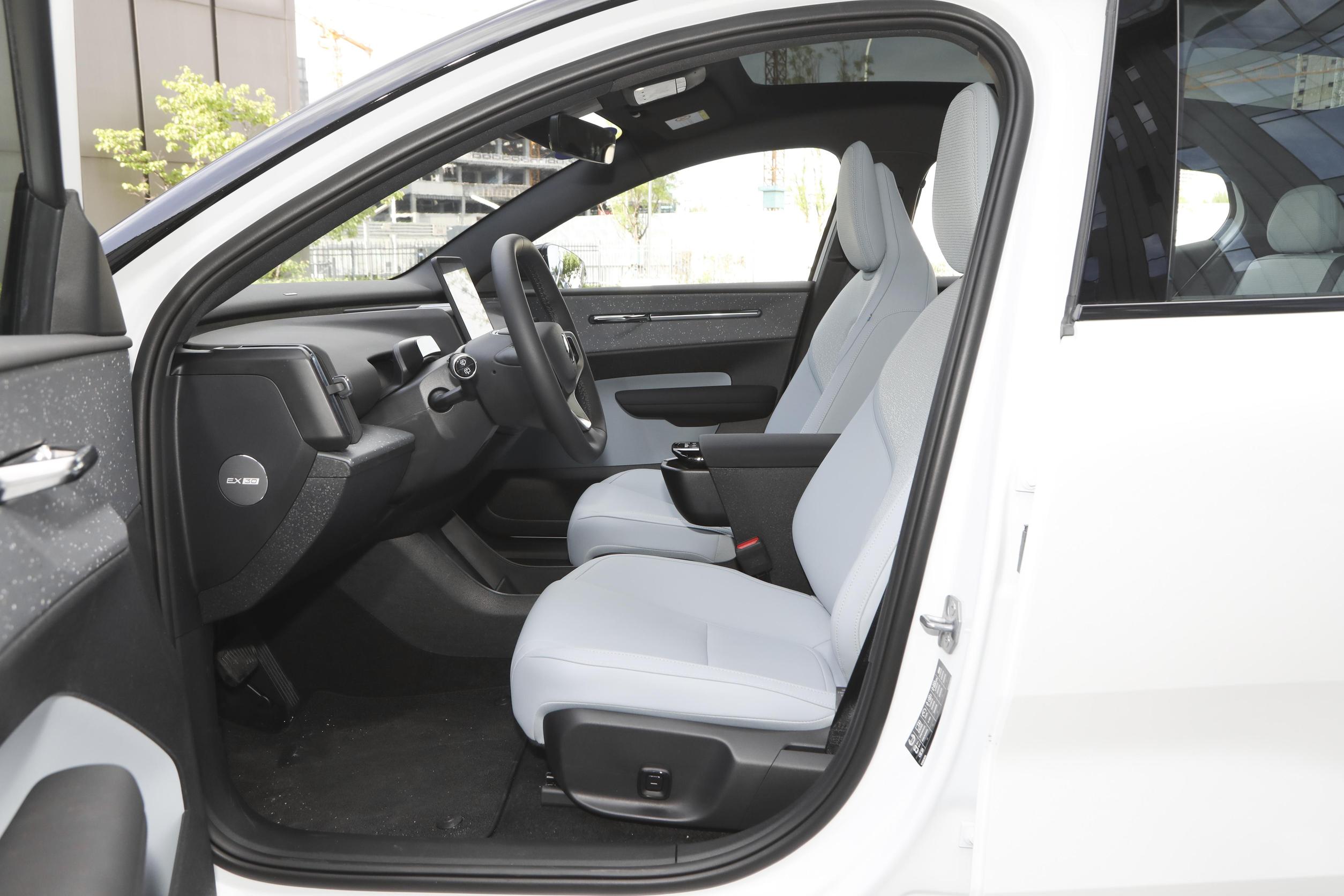 Good Performance VOLVO ex30 2024 2025 RWD Medium Small 5-door 5-seater SUV Family Car Volvo L4 Car Single-speed Gearbox