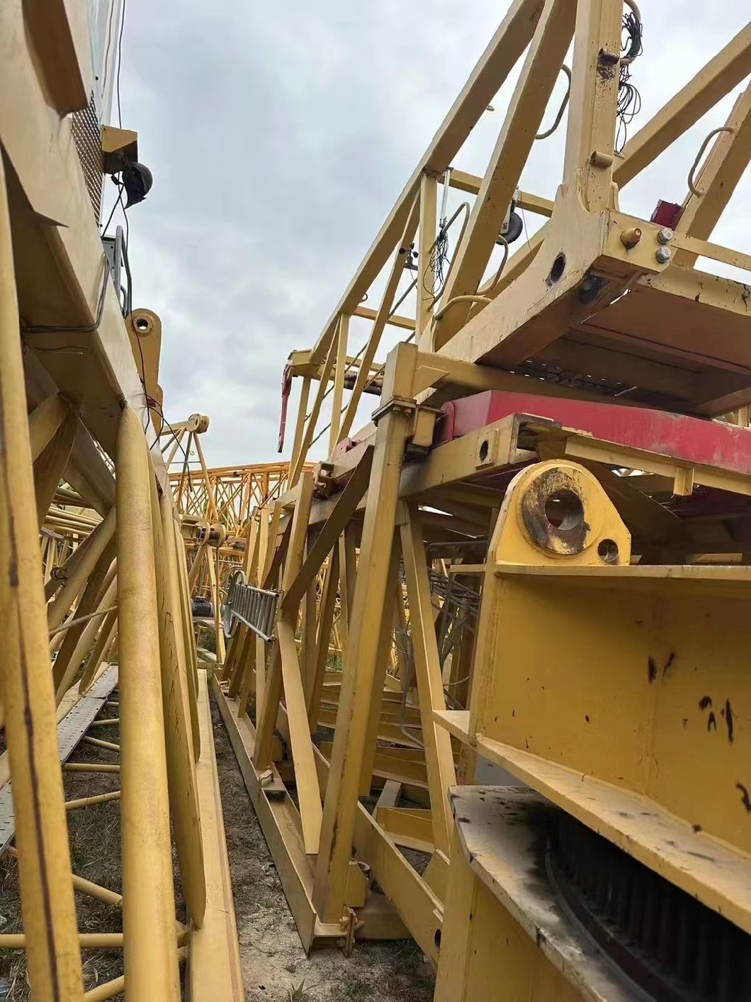 The Year of 2020 30tons Xg Used Tower Crane Plate Standard Section