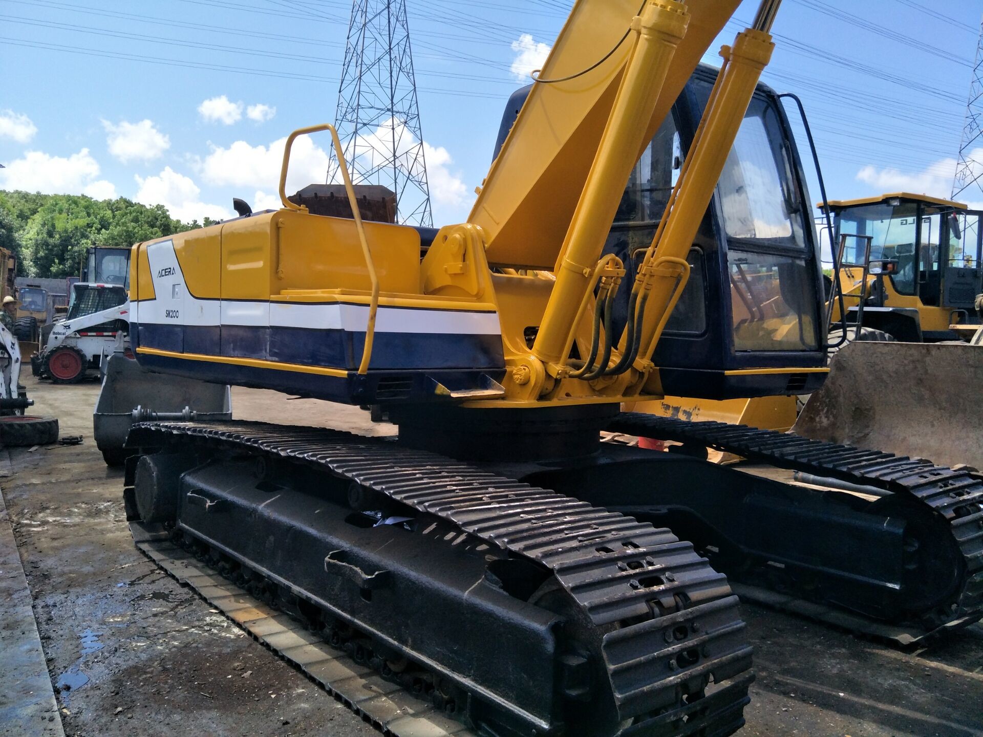 Used Sk200 EX200 Japan Cheap Price 20 tons Hydraulic Crawler Digger Excavator For Sale