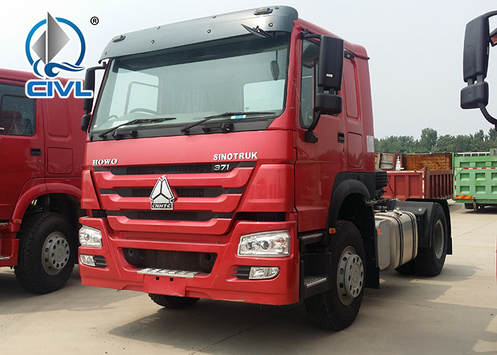 371HP Heavy Tow Truck Euro II Emission Standard 2200 Rpm 371 Hp Howo Tractors