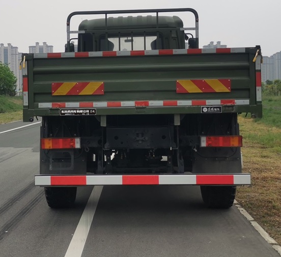 4 X 4 Panzer Truck Off Road Land Pickup SUV Vehicle Normal Driver'S Seat 4-6L Engine Capacity
