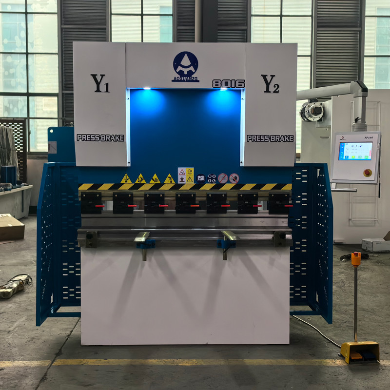 WC67K-80T1600 Hydraulic Press Brake Sheet Bending Machine Servo Motor