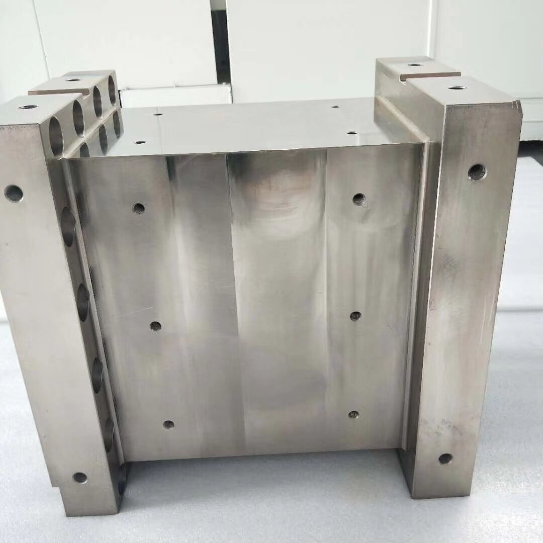 Compact Size Twin Extruder Machine Parts , Twin Screw Extruder Elements ISO9001 Approved