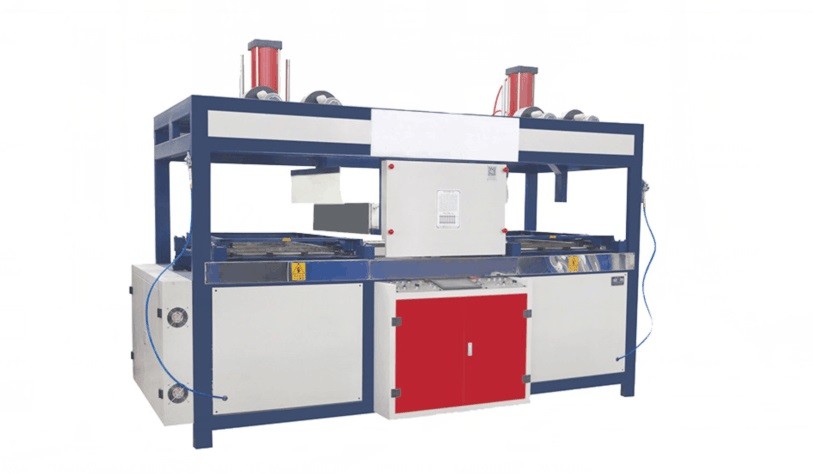 Auto Type Vacuum Forming Machine for Forming Suitcase bag