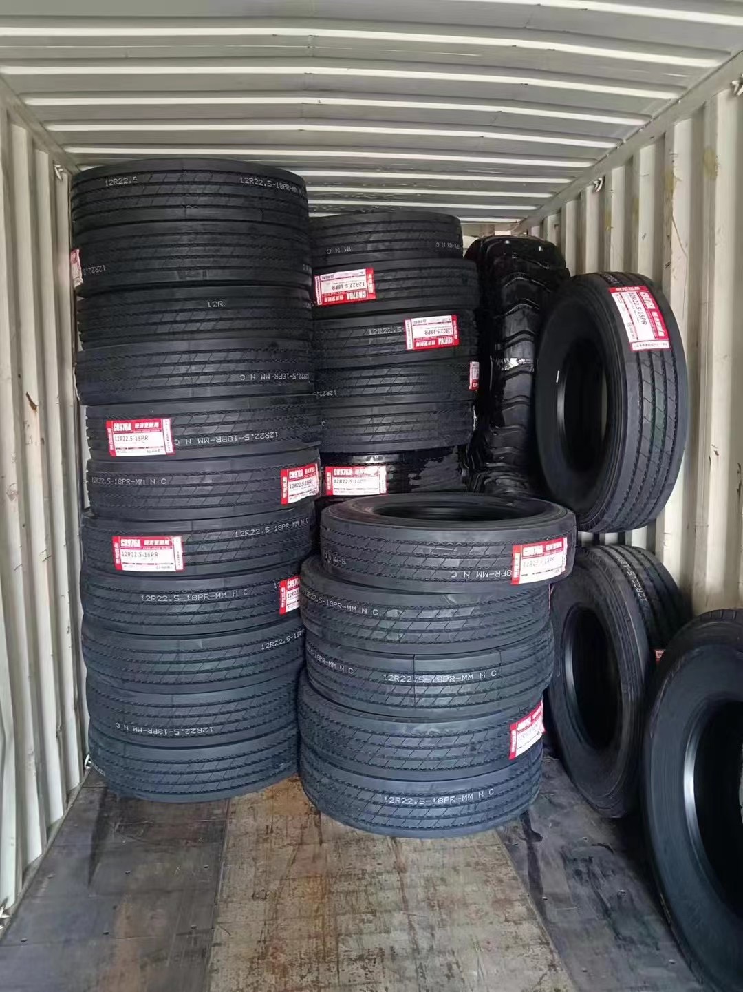 65R22.5-20PR Light Duty Truck Tires AT560 Small Truck Tires