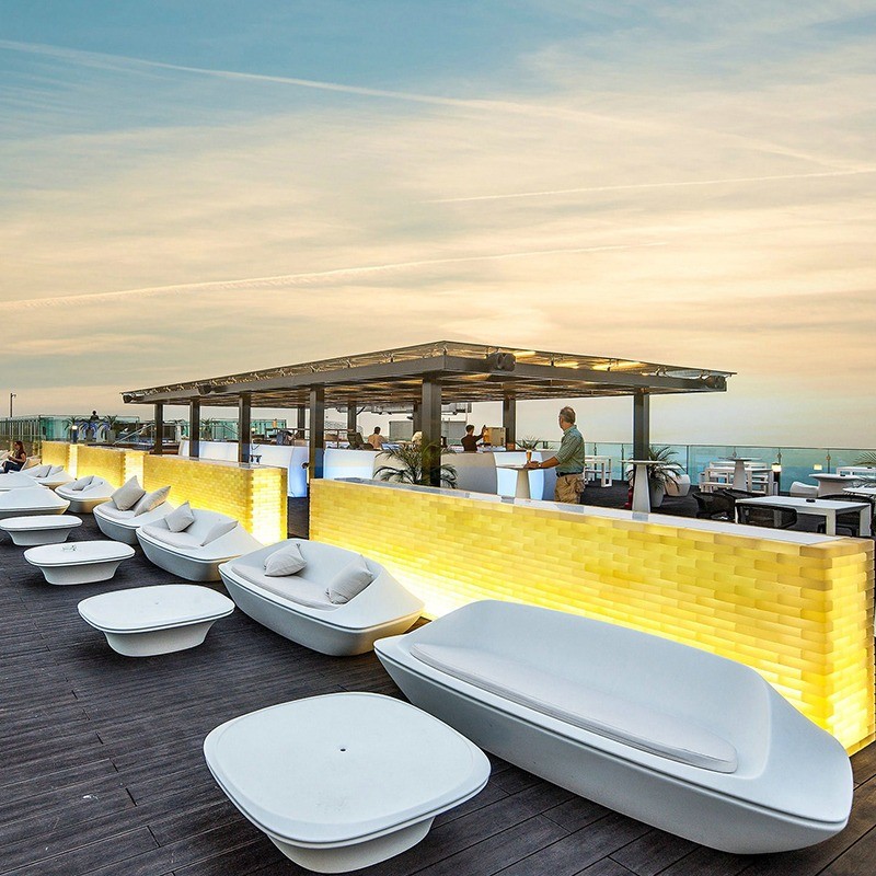 Creative Fiberglass Sofa Seats Outdoor Business Table Set Hotel UFO Leisure Chair