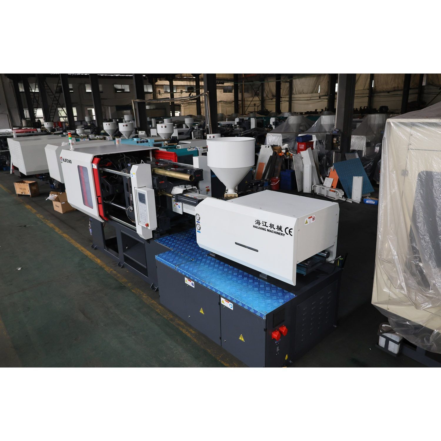 Automatic Cooling And Lubrication Injection Blow Molding Machine Runs Smoothly