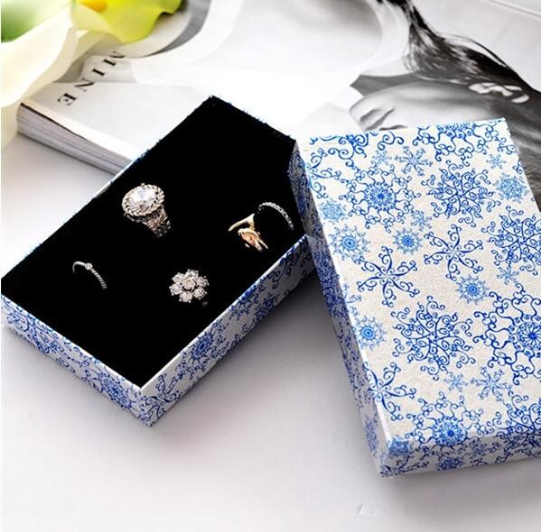 Free sample Luxury velvet drawer packaging perfume custom paper box with logo stamping golden,headband packaging box for
