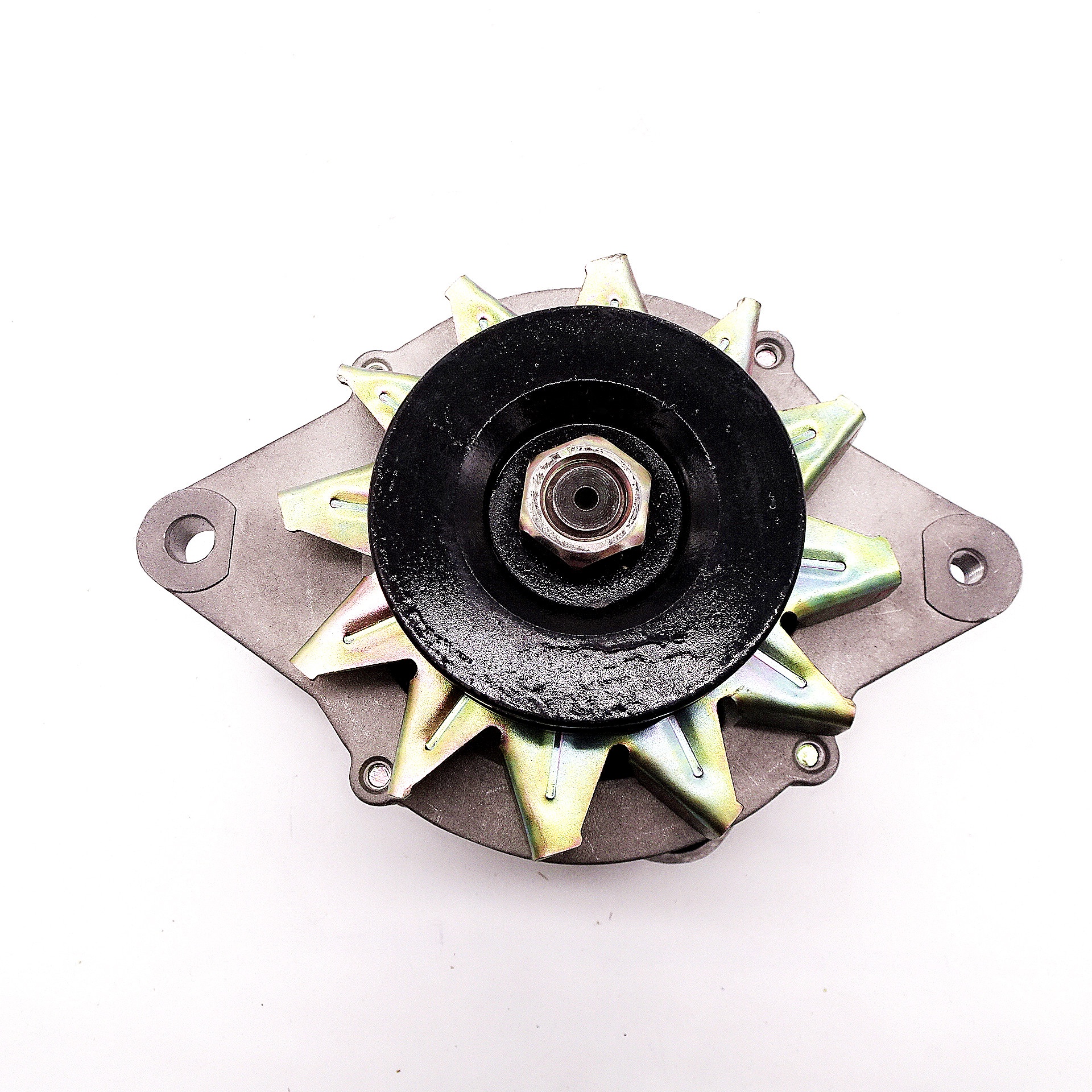 Truck engine parts alternator 3701010-C313 for faw truck