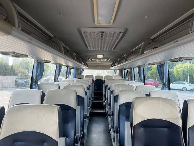 Used City Bus Manual Transmission 8 Meters 34 Seats Sealing Window Air Conditioner Golden Dragon XML6827