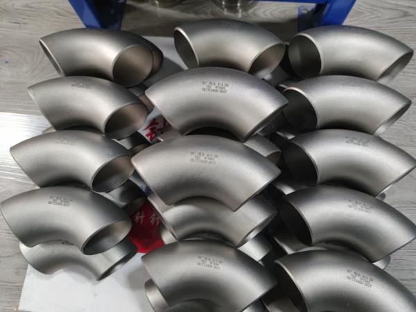 W Shape Titanium Pipe Tees Equal 90 Degree and 45 Degree 3000 Psi ASTM Grade 5