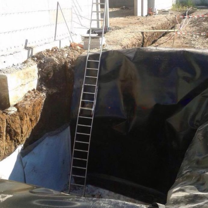 Smooth Surface HDPE geo membrane 500 micron Black Shrimp fish pond liner Length 50-200m