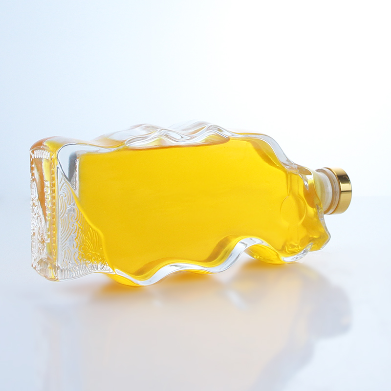 Cork Sealing Clear or Customized Special Shape Glass Bottle for Whisky Vodka Brandy