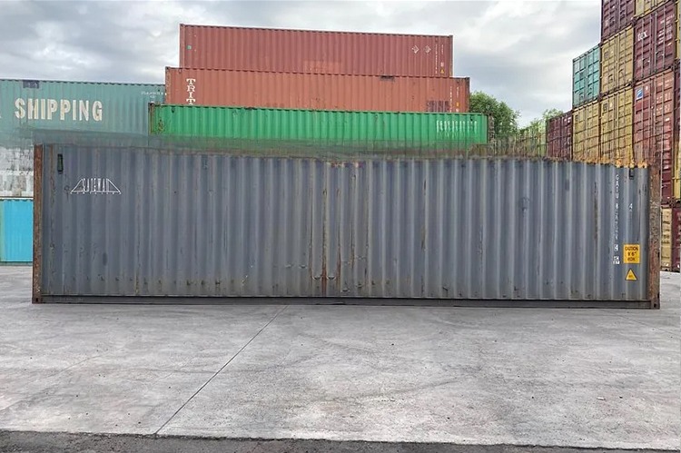 40ft Dry Container at Corten Steel Certified CSC Used Containers with Internal Dimensions of 12032 x 2352 x 2695 mm