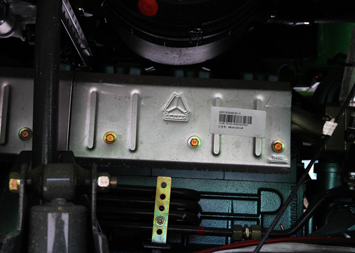 Public Works Tipper Dump Truck ZF8118 Hydraulic Steering With Power Assistance