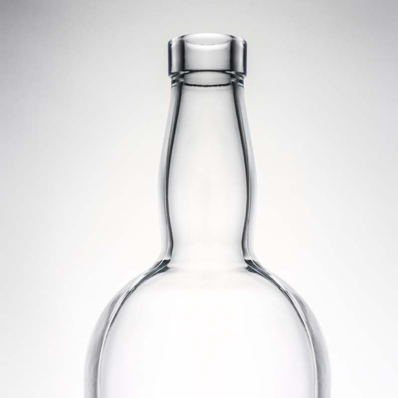Customized Logo High Flint Gin Rum Liquor Glass Bottle with Cork 700ml 800ml 1000ml