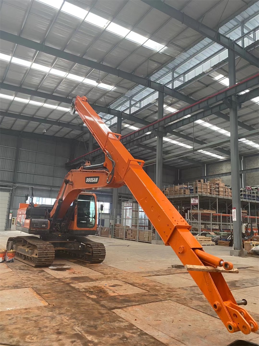 Three-stage Excavator Long Reach Boom Long Reach Telescopic Arm Suitable For All Brands