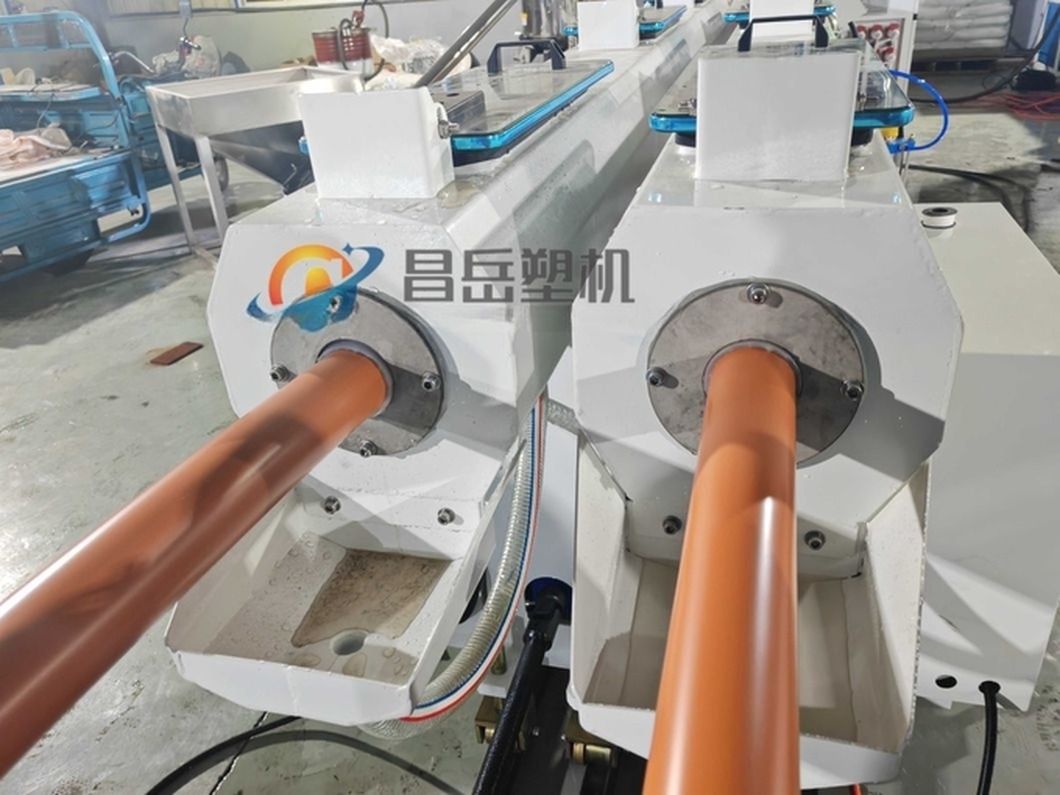 CPVC Electricity Conduit Pipe Extrusion Machine / PVC Dual Pipe Line