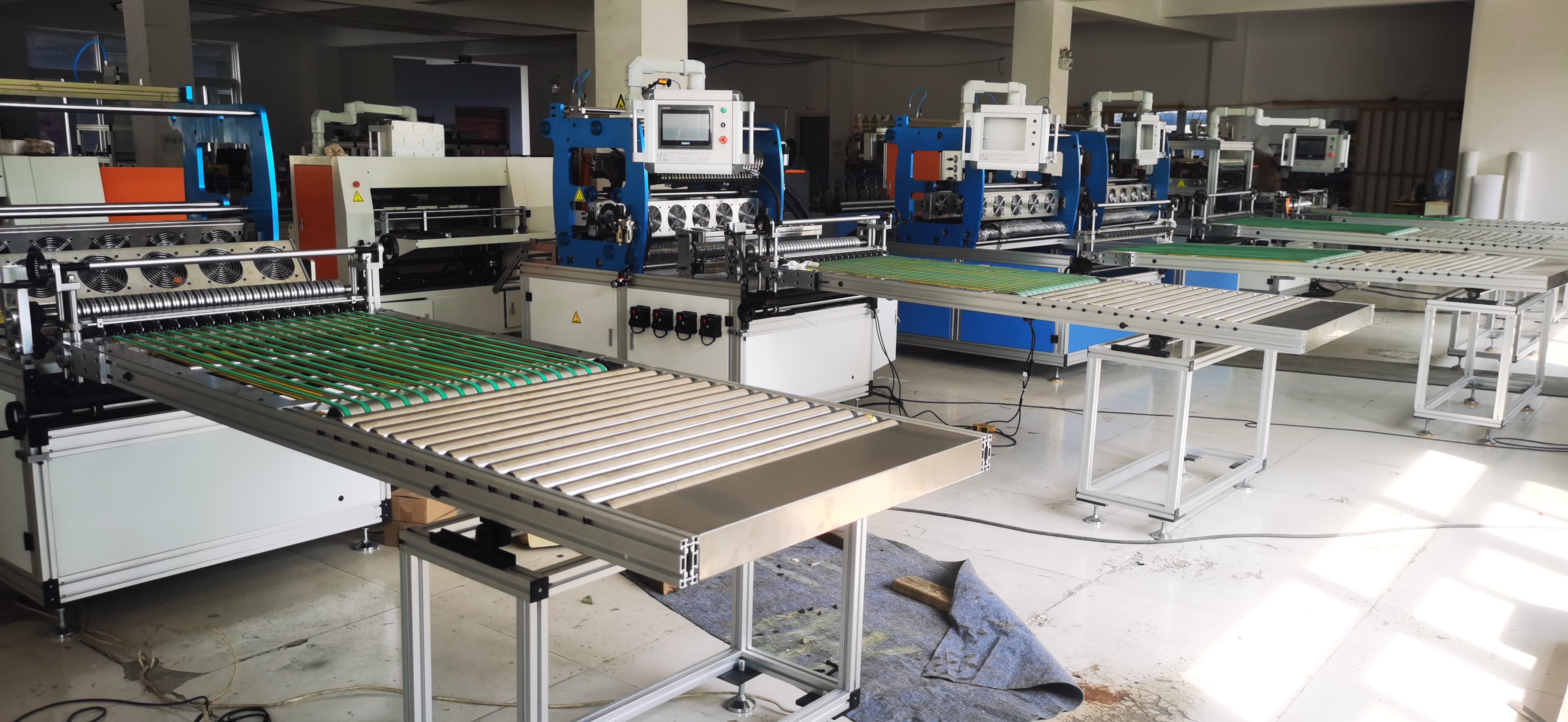 Clapboard Pleating Hepa Glass Fiber Machine Filter Paper Folding Machine with Partition