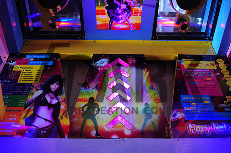 Fashion Amusement Dance Hero Arcade Machine For 1 - 2 Player 400W