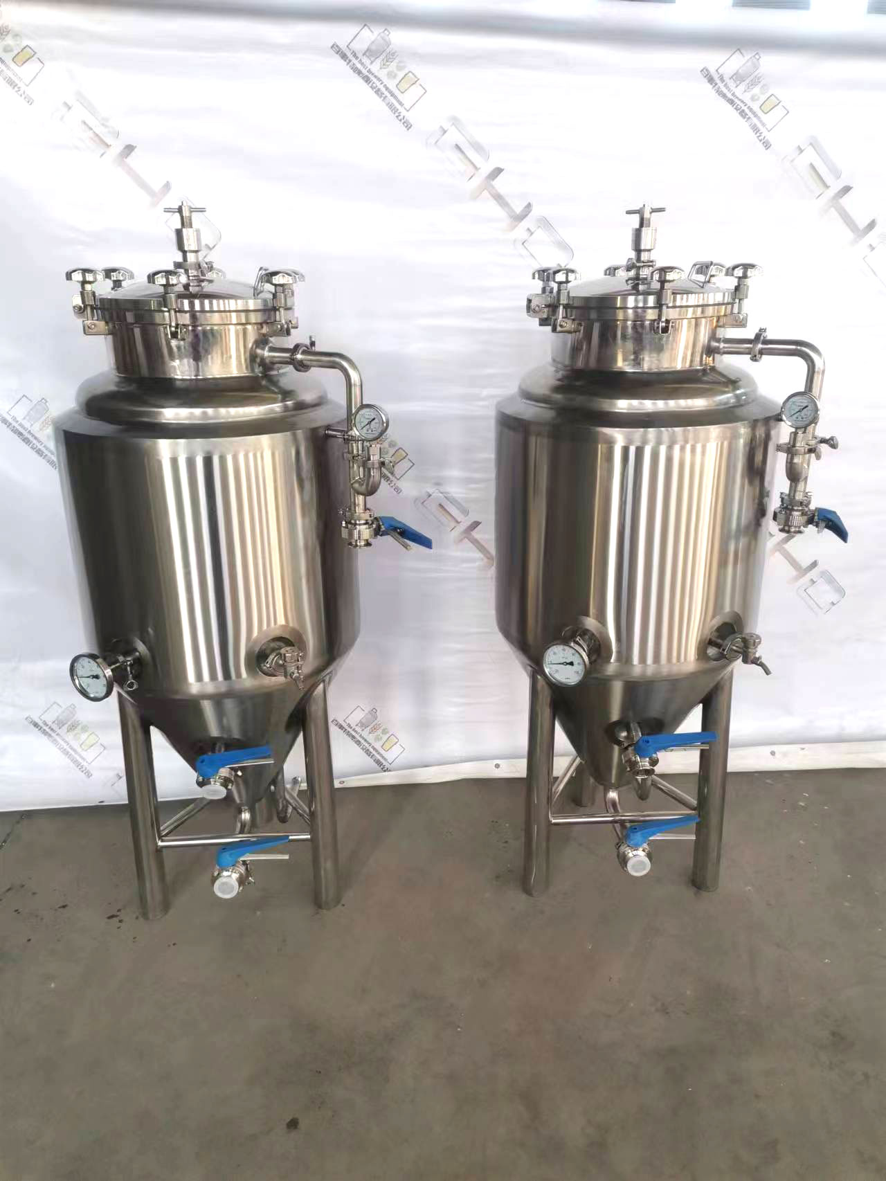 Beer Brewing Equipment Easy To Operate Stainless Steel 100L Beer Fermentation Tank