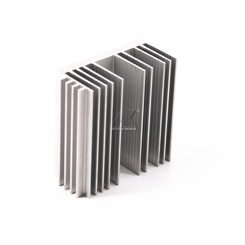 Customized Size Silver Colour Mill Finished Aluminum Extruded Profile For Anodized Round Shape Radiator